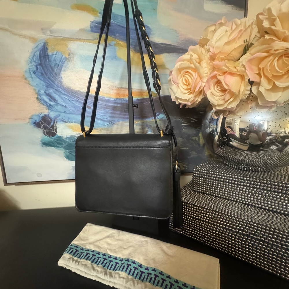 Authentic Tory Burch Brooke Black Leather Shoulder Bag - Picture 5 of 8